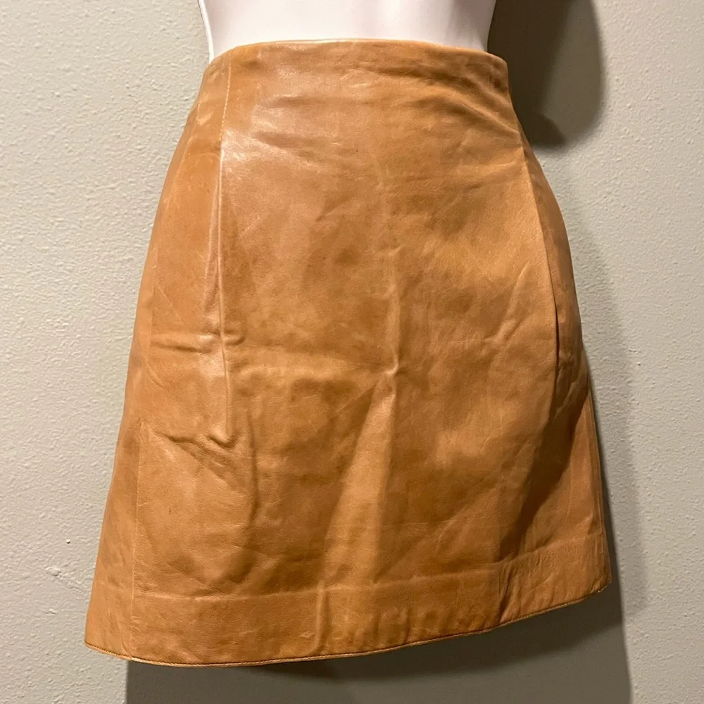 Vince Leather Skirt, pockets, size 2